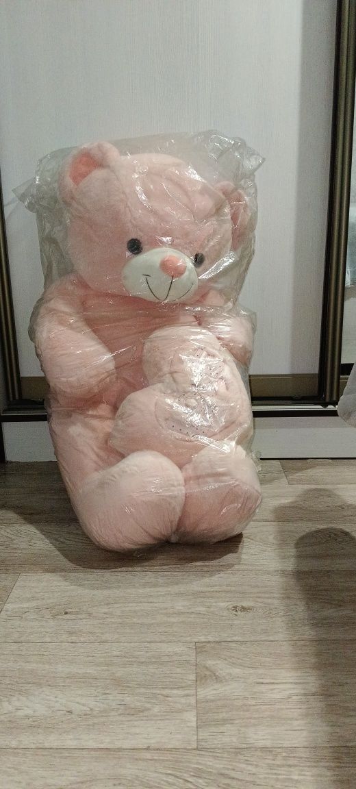 Розавый мишка новый