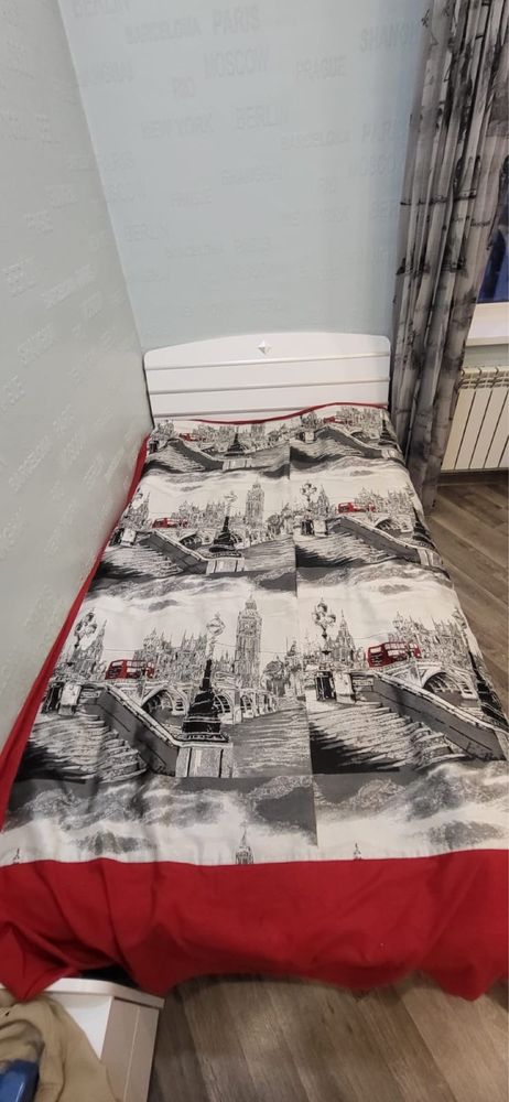 Продаеться кровать самовывоз