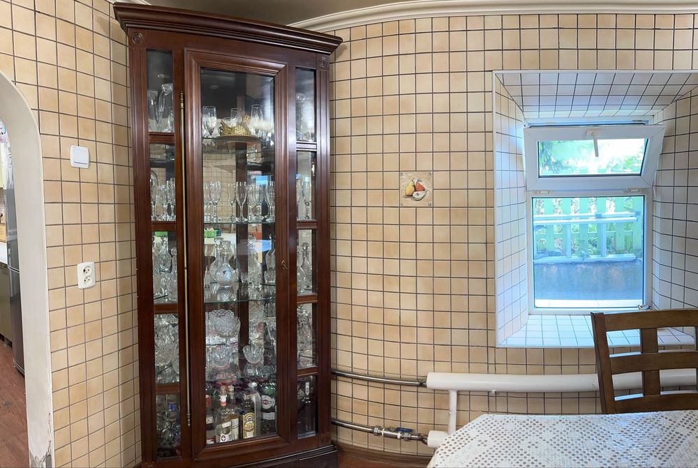 Угловой шкаф- витрина «Полонез» ( Белорусская мебель)
