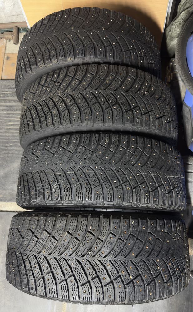 Michelin x-ice north 4 235/45 R18