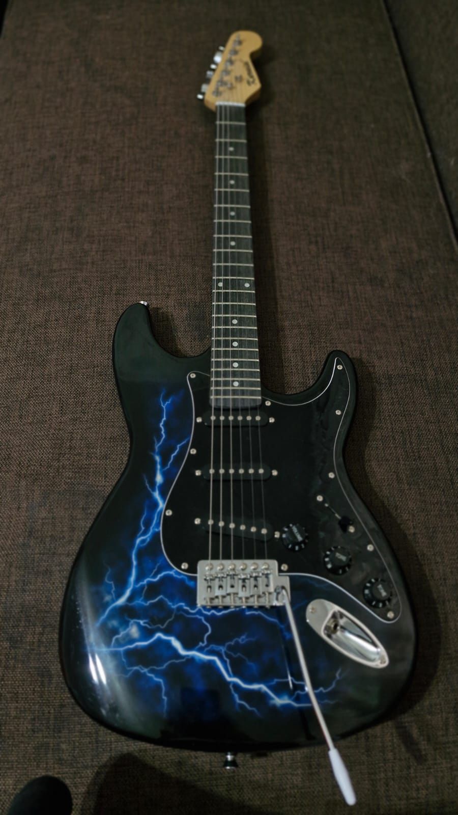Электрогитара Kuruisi Stratocaster

• 3 сингла, 5-позицион