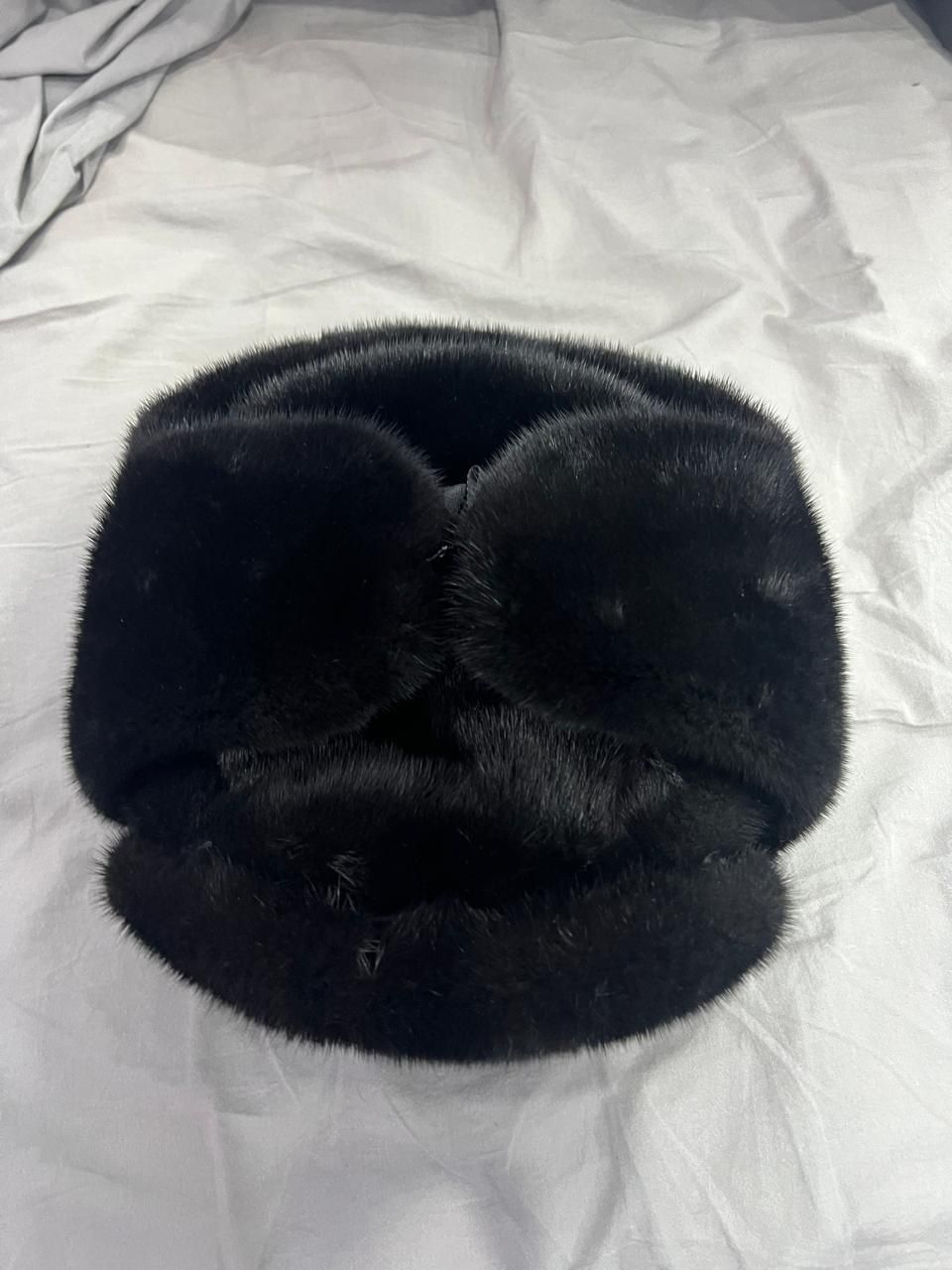 Продам норковую шапку.