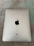 Продам iPad 1 Gen, в отличном состоянии