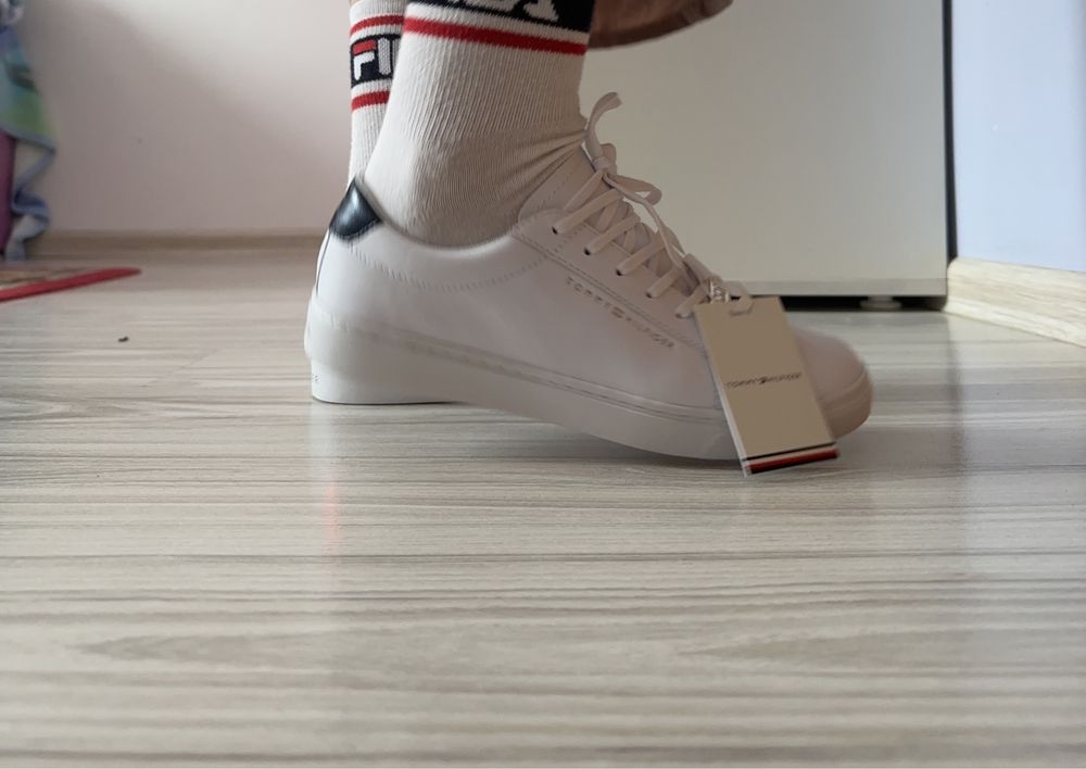 Новые кеды от Tommy Hilfiger, стильные, мягкие