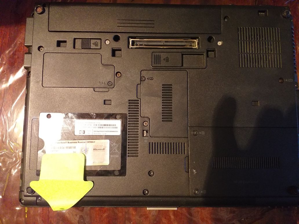 Ноутбук HP Elitebook 6930p + блок питания 90W + сумка