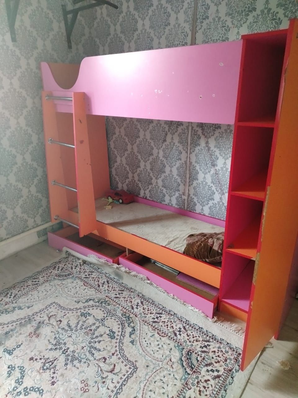Продам двух ярусная