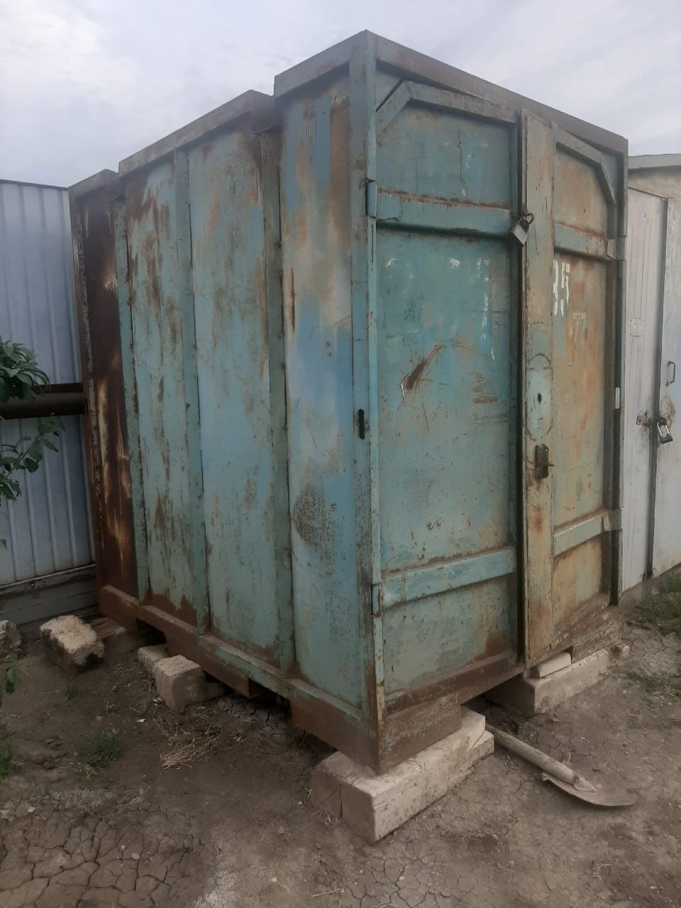 Контейнер зеленый