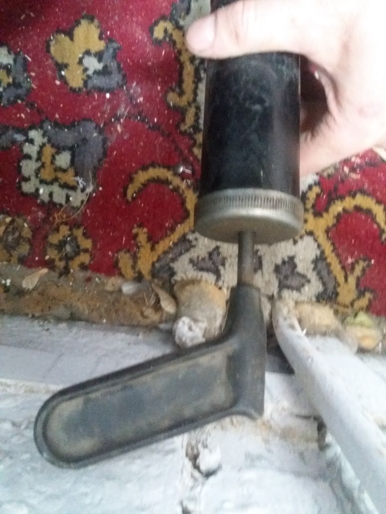 продам  рачажный шприц авто