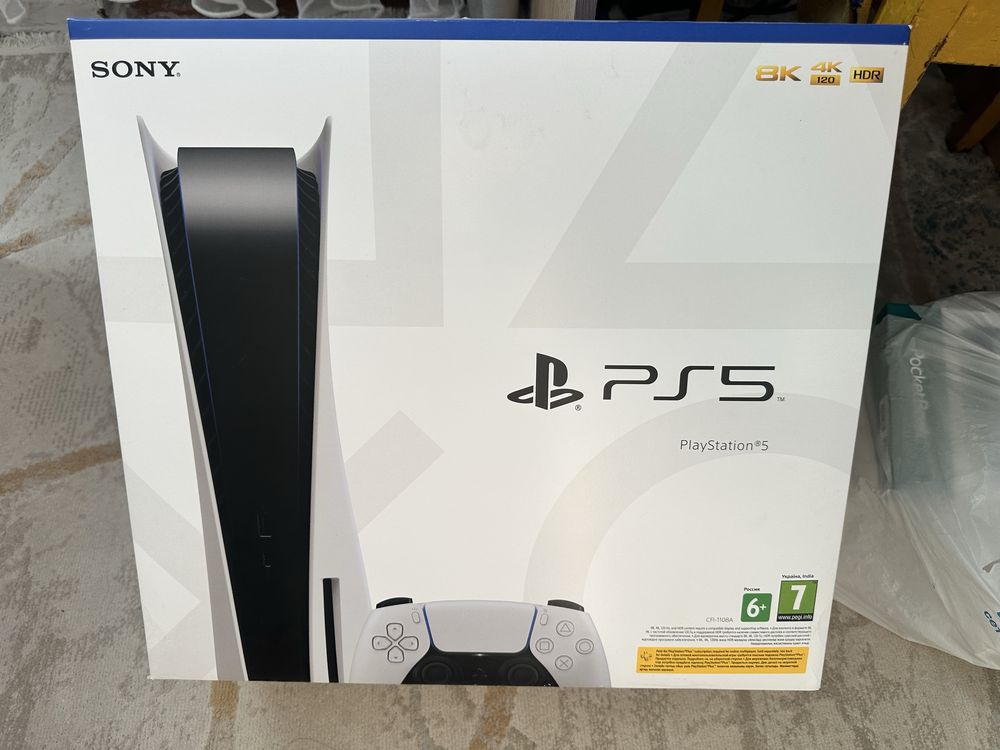 Sony Playstation 5+2 джойстика+зарядная станция+9 дисков