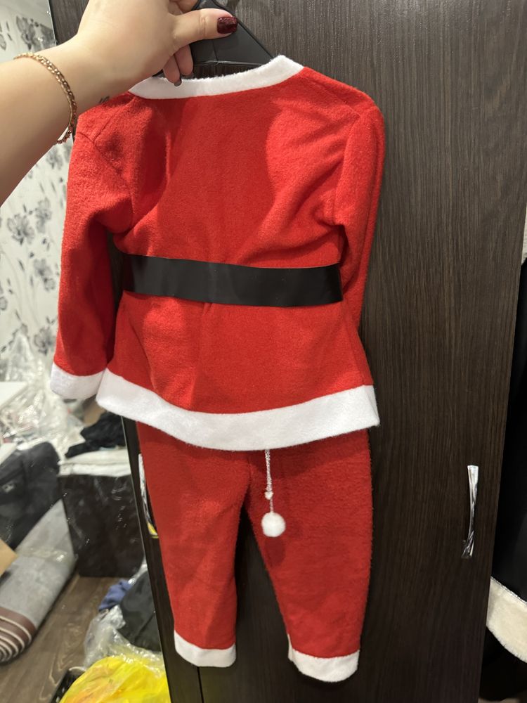 Продам детский новогодний костюм санта клауса