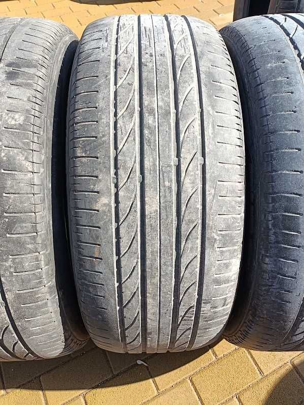 Шины 285/60 R18 - "Bridgestone Dueler H/P Sport" (Япония), летние.
