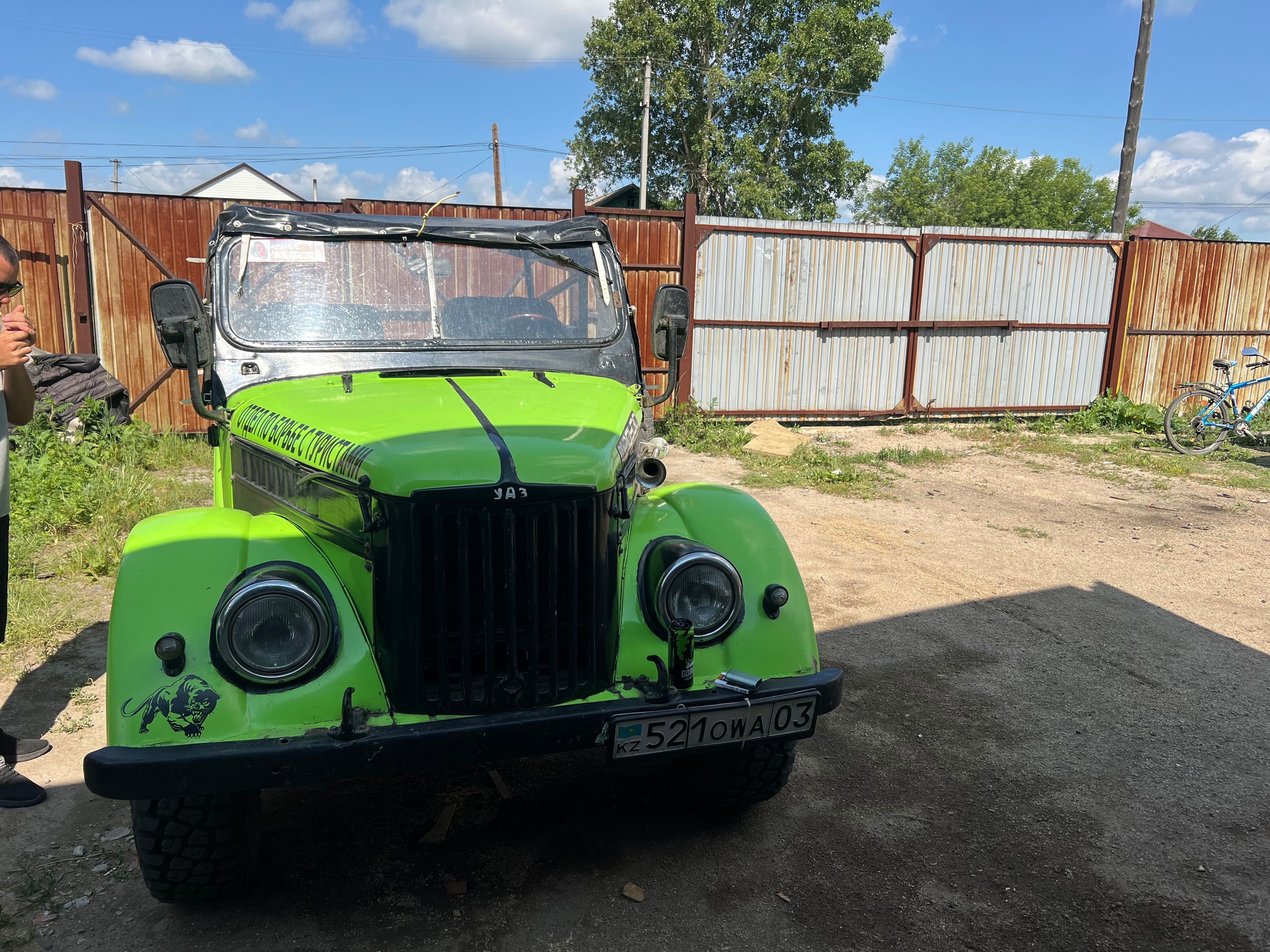 Продам джип сафари газ 69