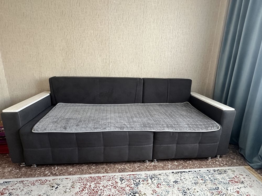 Продам дивансрочно