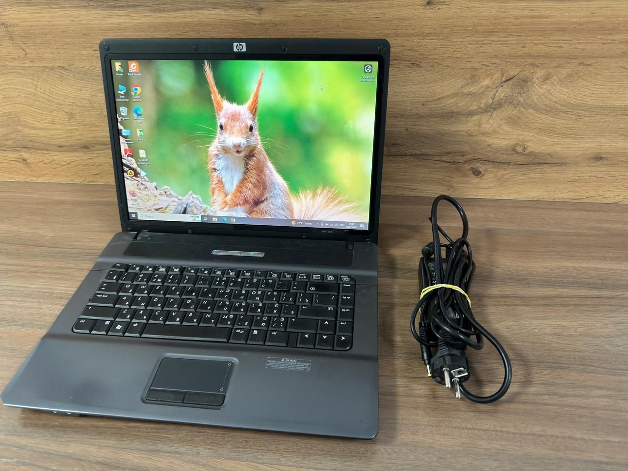 Продам ноутбук HP в хорошем состоянии 15.6"/1.80 ГГц×2/4ГБ/320GB/Win10