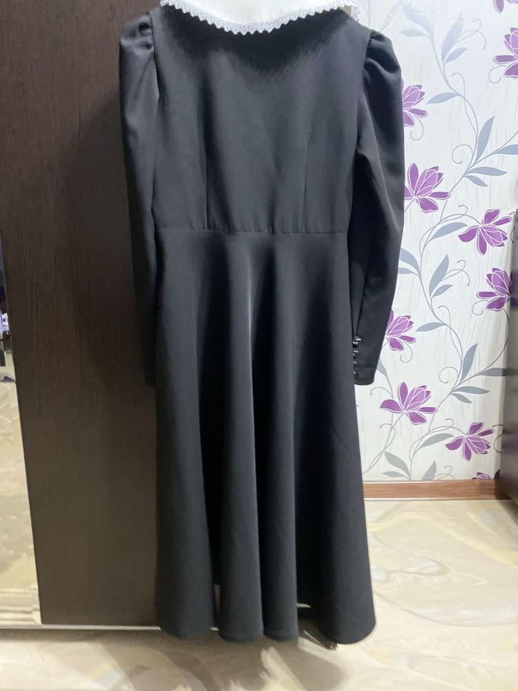 Продам Платья
