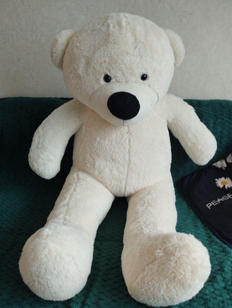 Мягкая игрушка мишка. Большой. Продам.