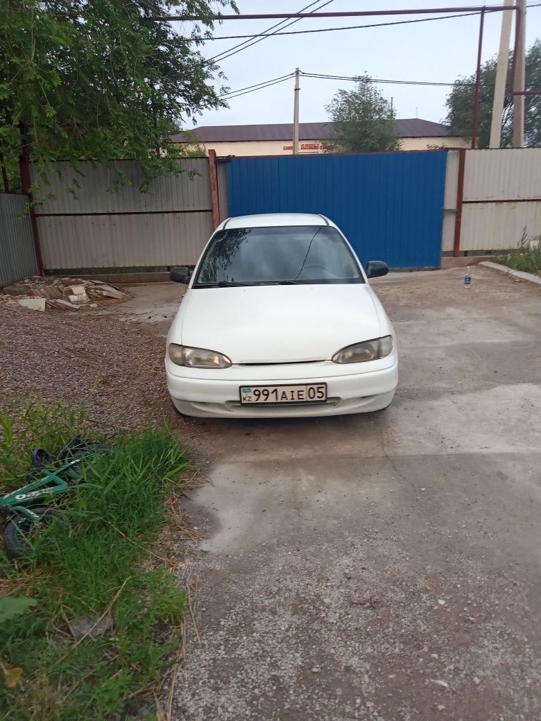 Hyundai accent девяносто восьмого года