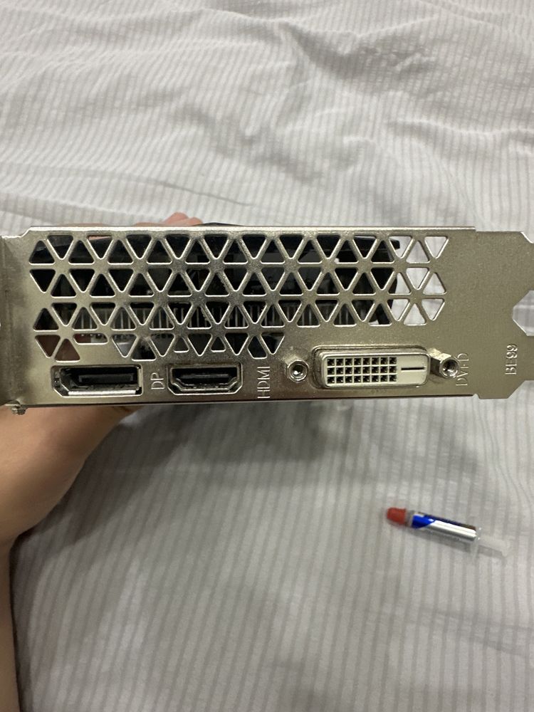 Продам Видеокарту GTX 1050 ti ninja+ термопаста в комплект