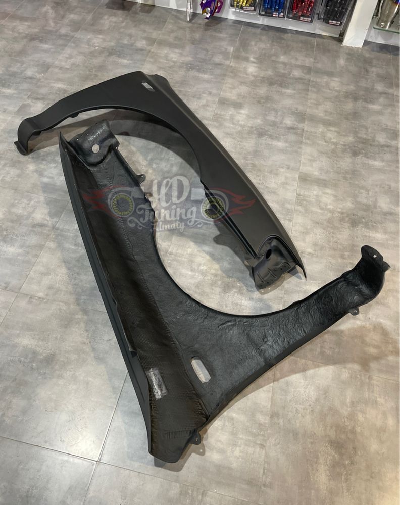 Крылья передние сток Subaru Impreza GC/GF