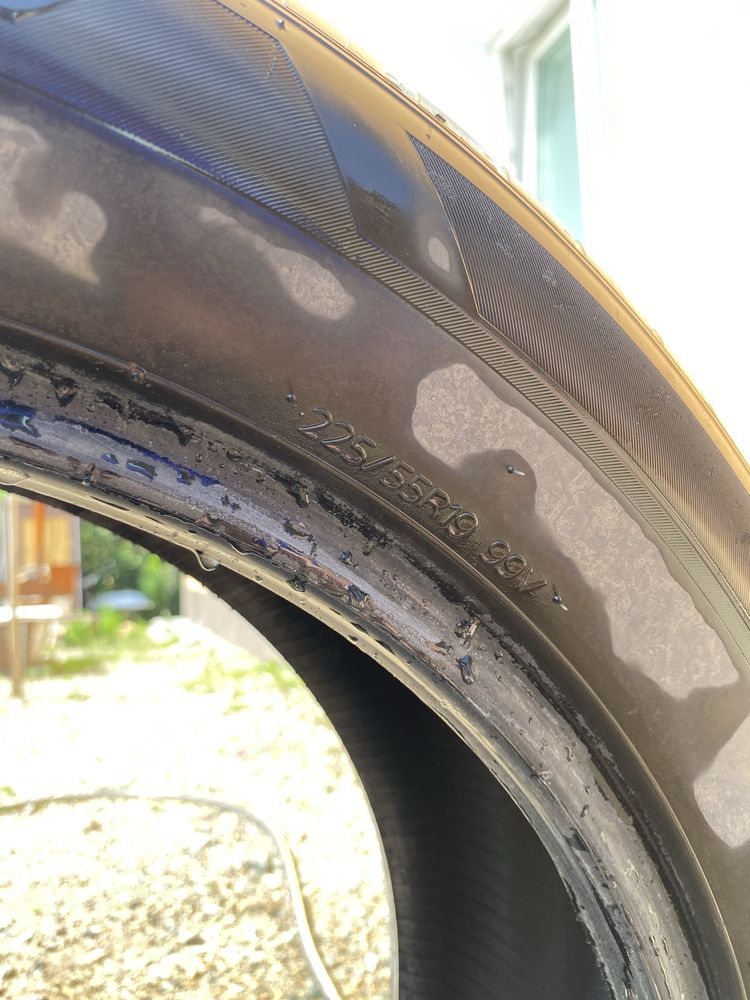 Продам резину Hankook Ventus S1 evo3 SUV 225/55R19