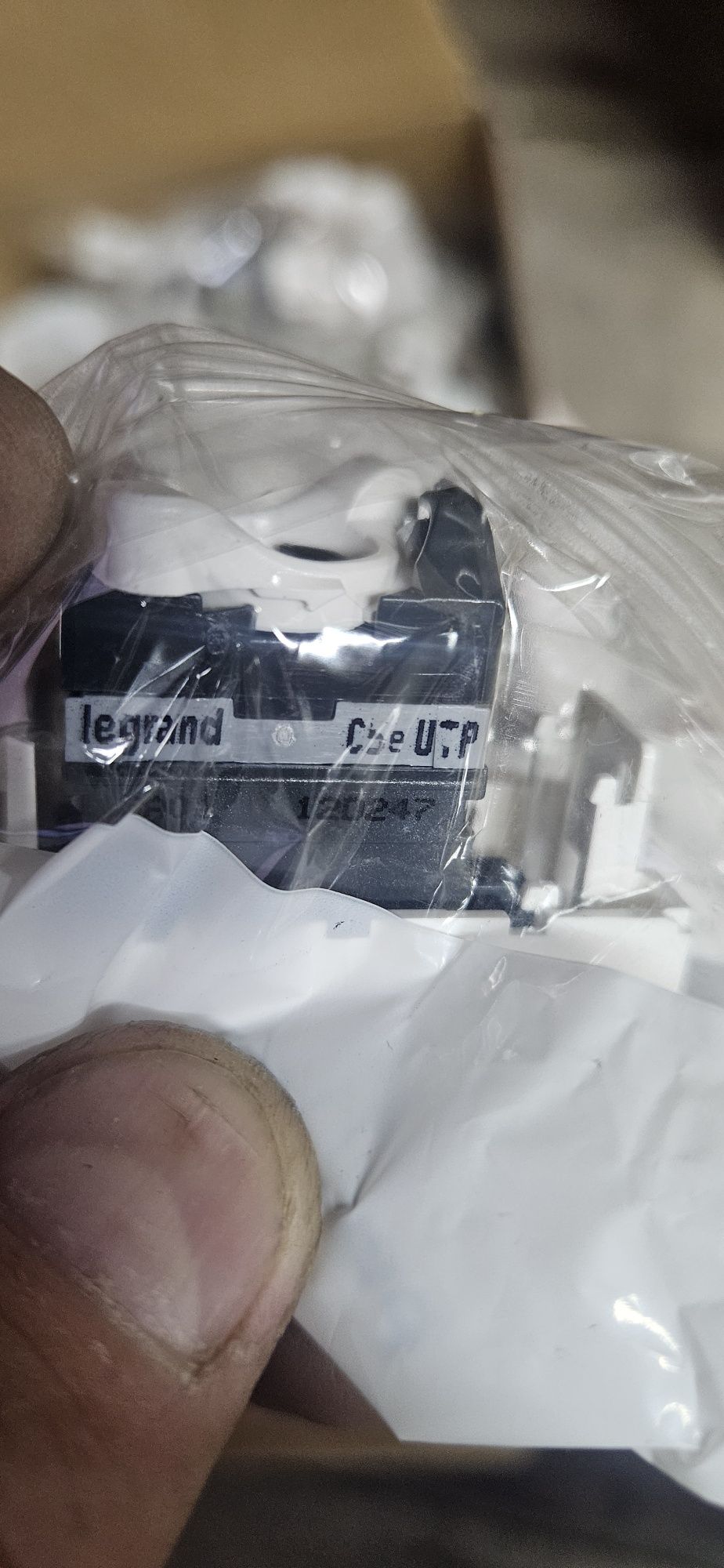 Legrand Легранд  076551 MOSAIC RJ45 UTP кат5е 1мод бел