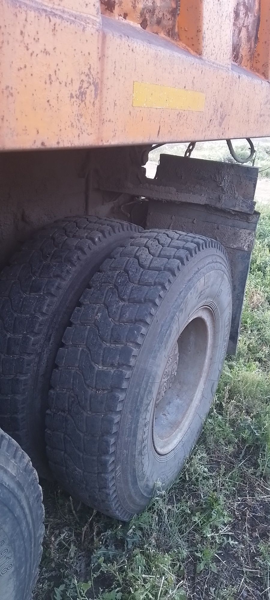 Продам грузовик..