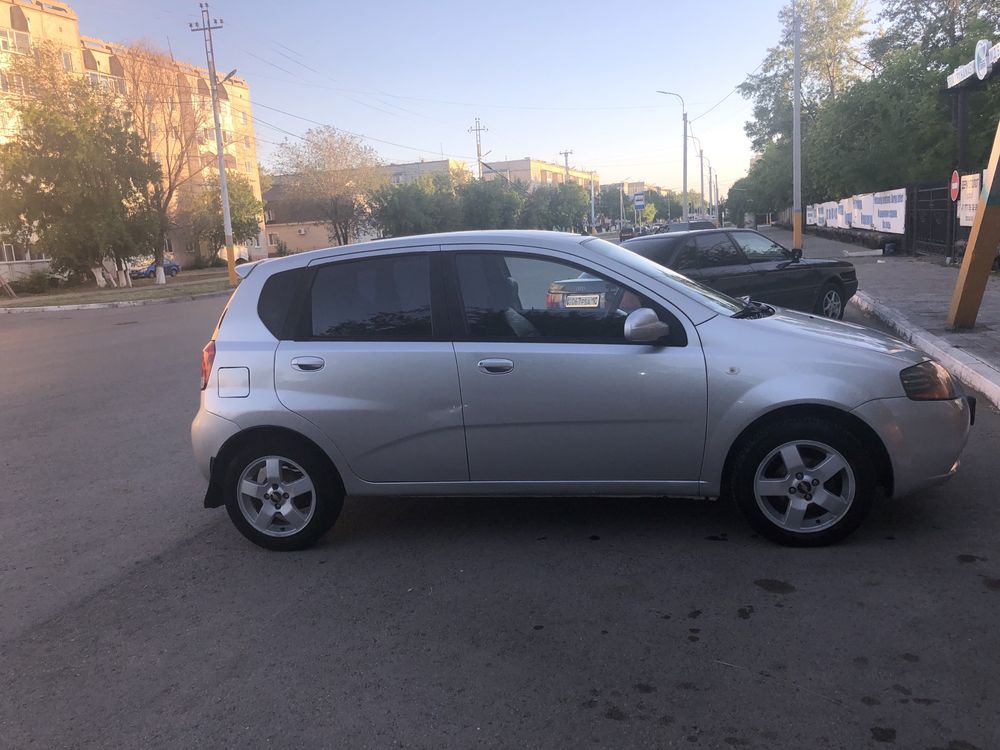 Продам шевроле авео
