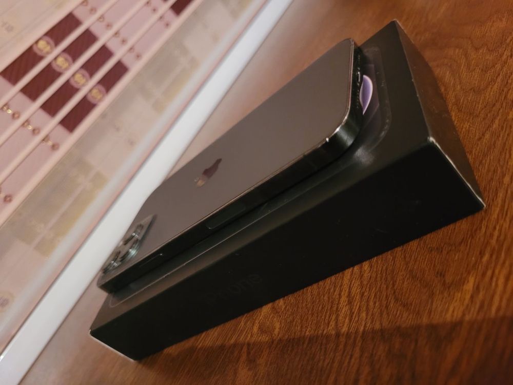 Apple 12 pro max