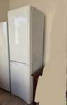 Продам холодильник Indesit