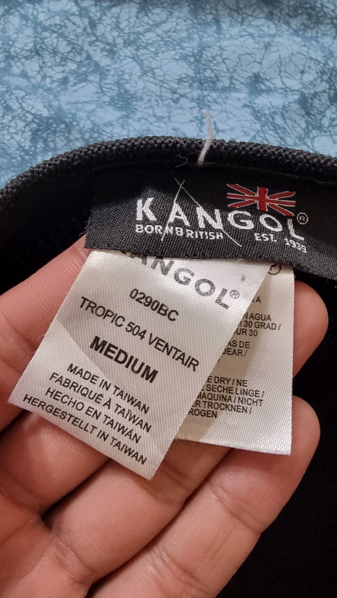 Продам канголку оригинальную в хорошем состоянии