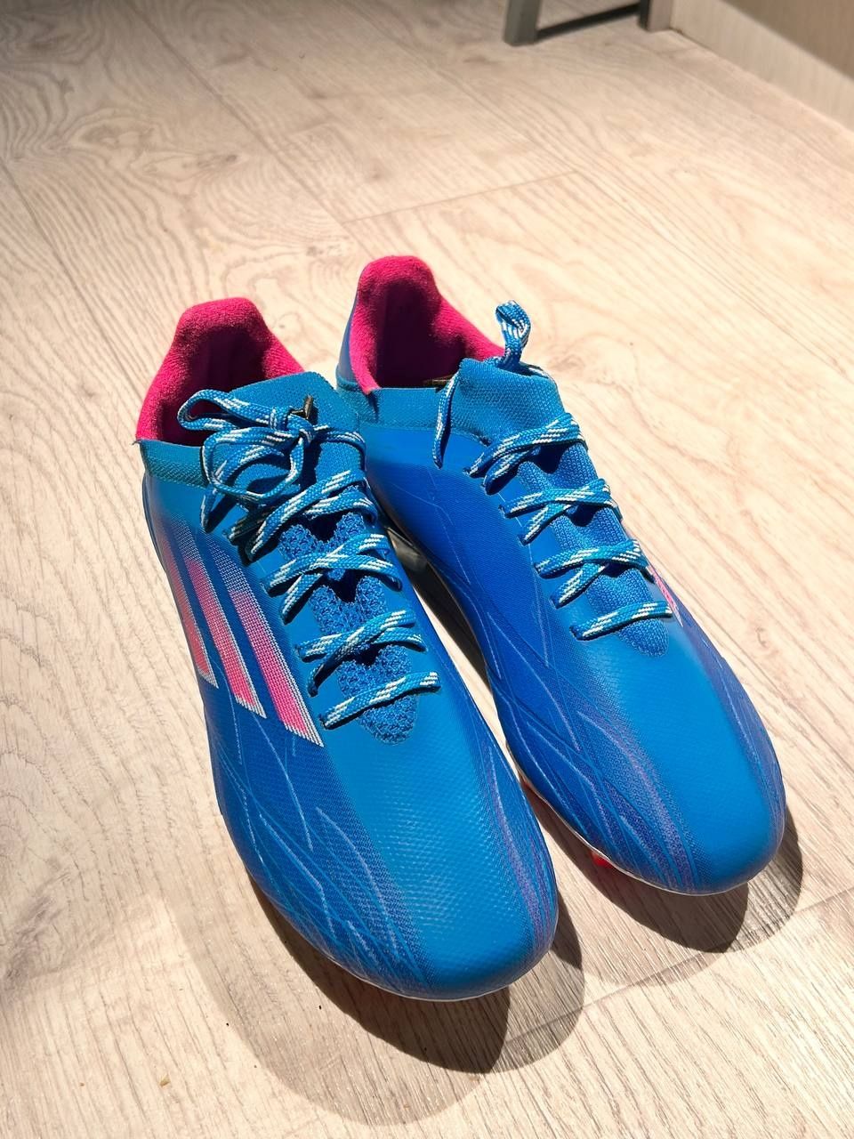 Adidas бутсы новый