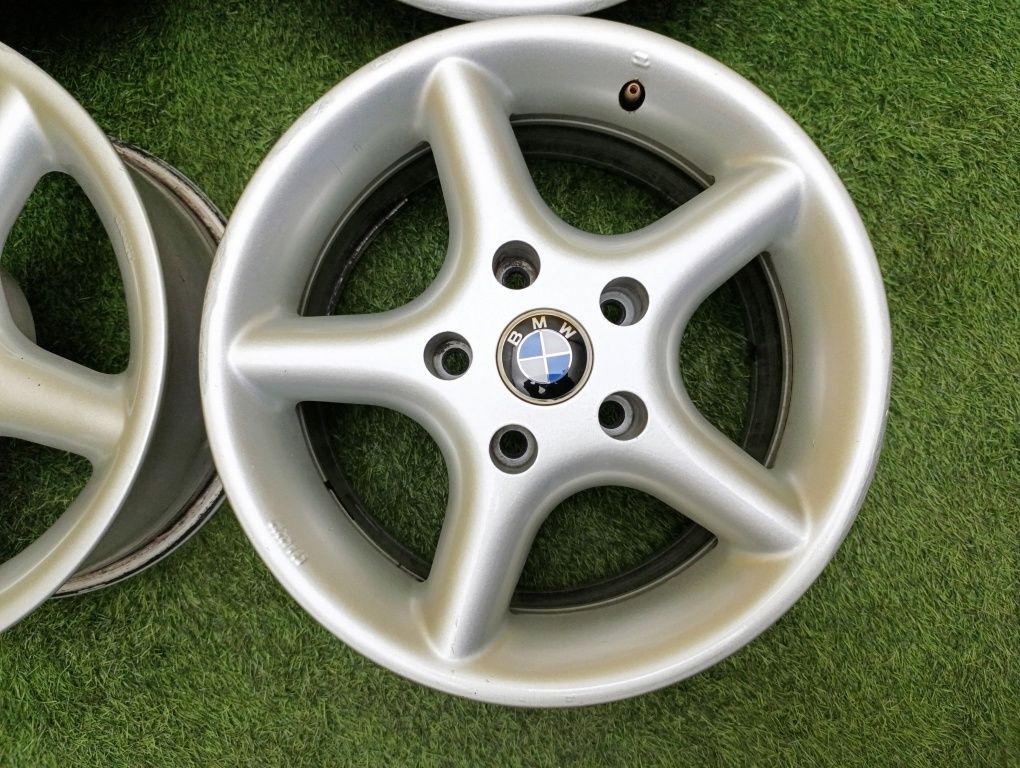Диски R15 5×120 на BMW.