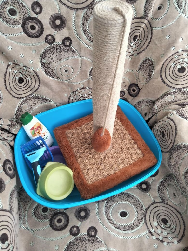 Продам все для кошек