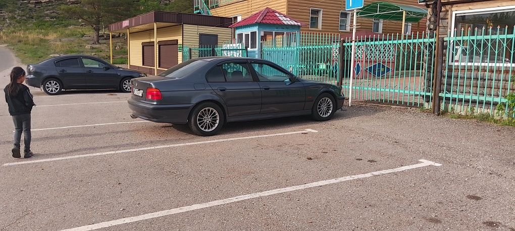 Продам БМВ е39 или обменяю