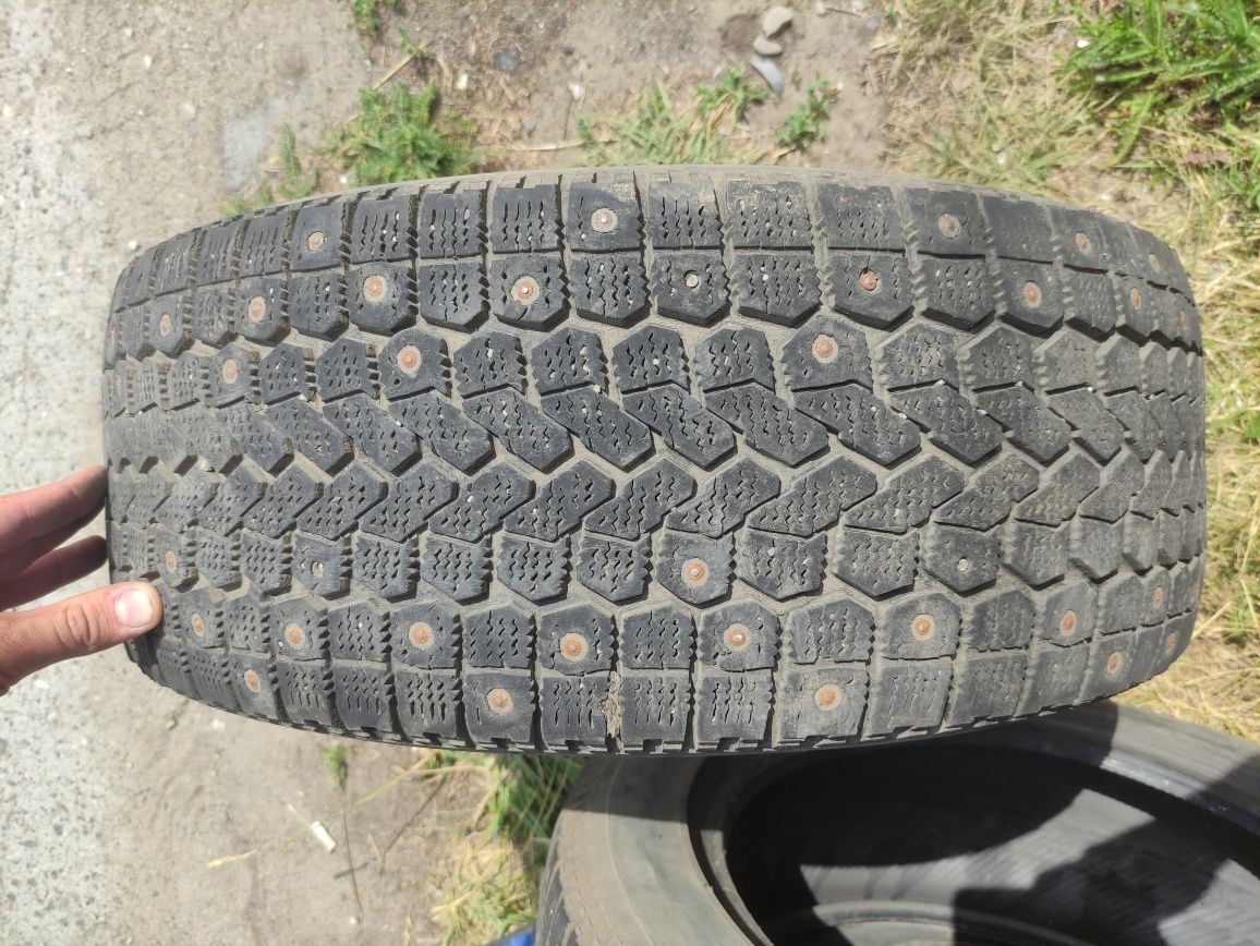 Продам зимнюю резину р16