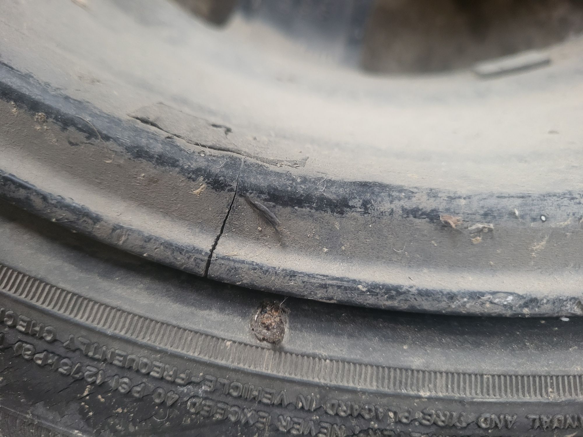 Диск и шина Dunlop Grandtrek R17
