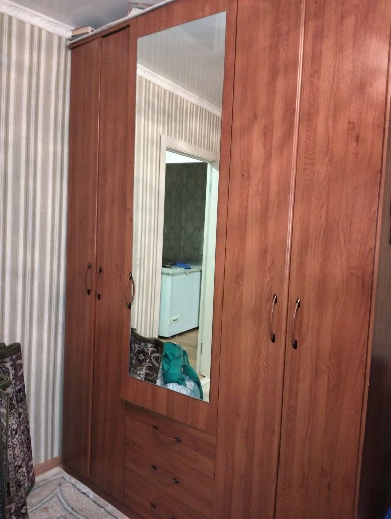 Продам шифонер в хорошем состоянии