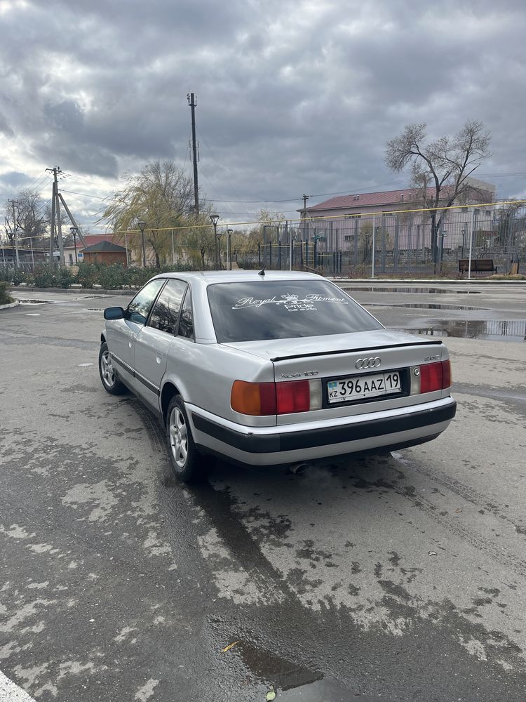 Ауди 100с4 2л срочно