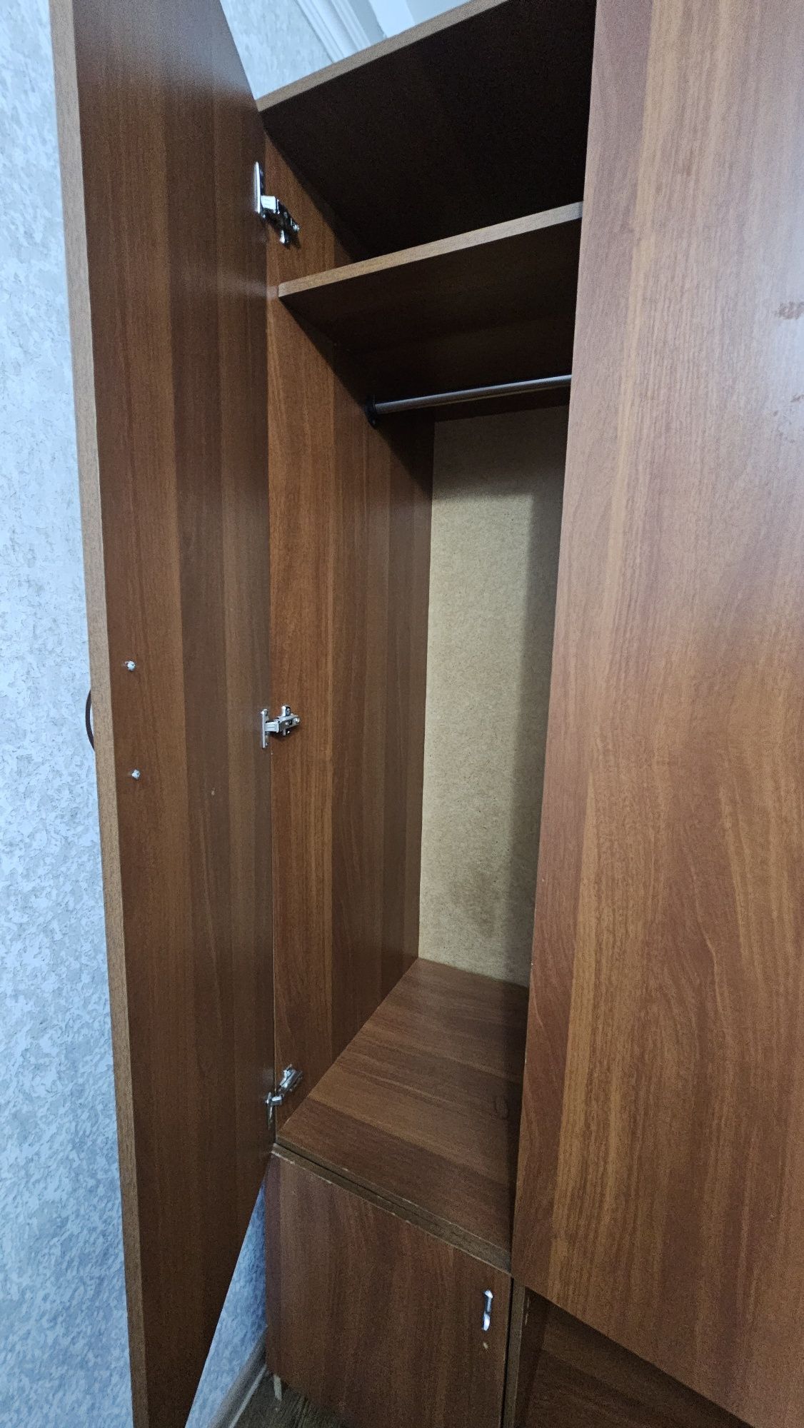 Продам спальный гарнитур