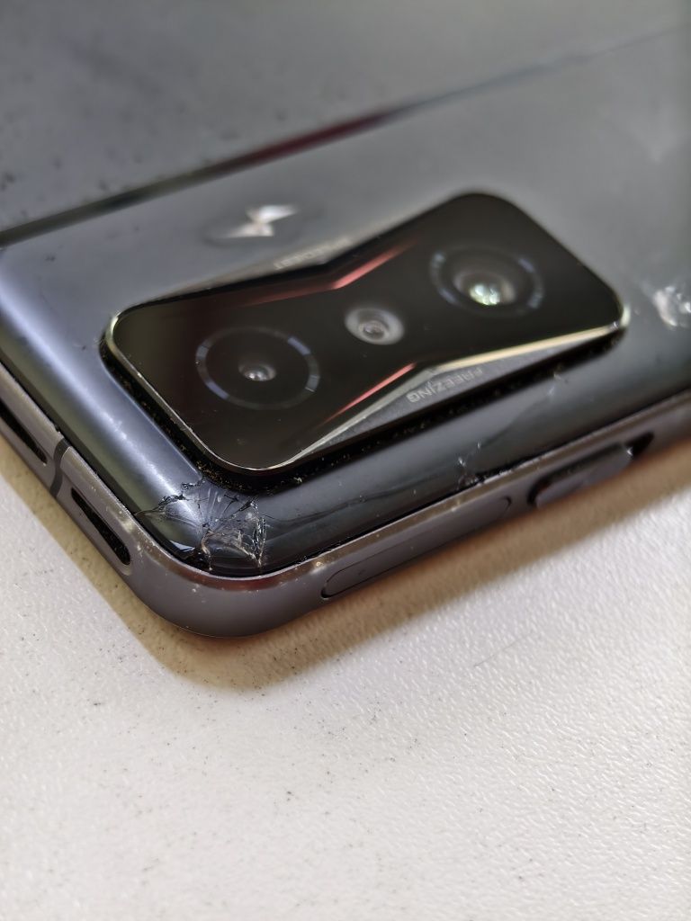 Poco F4 GT 12/256