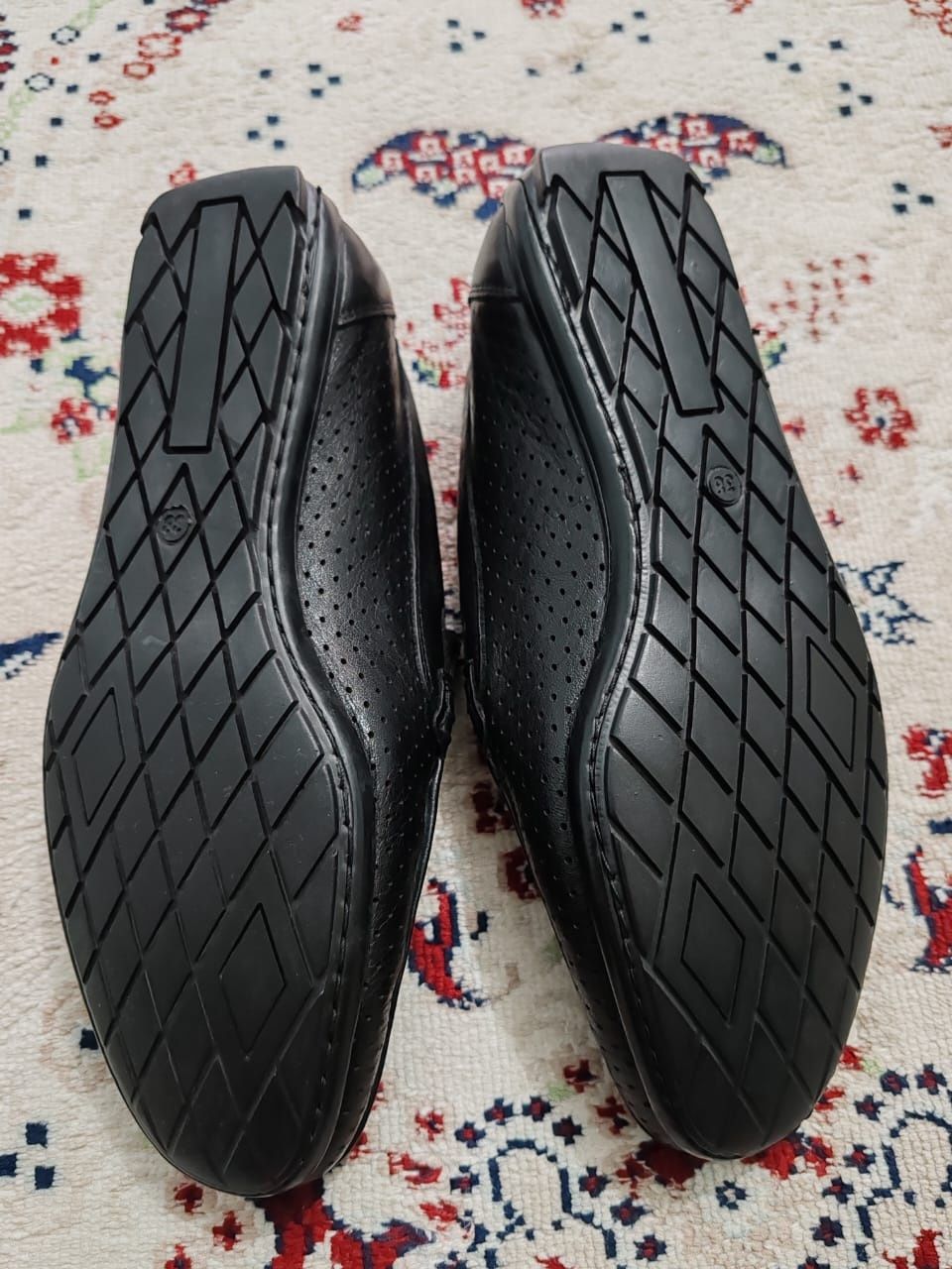 Продам мужские мокасины
