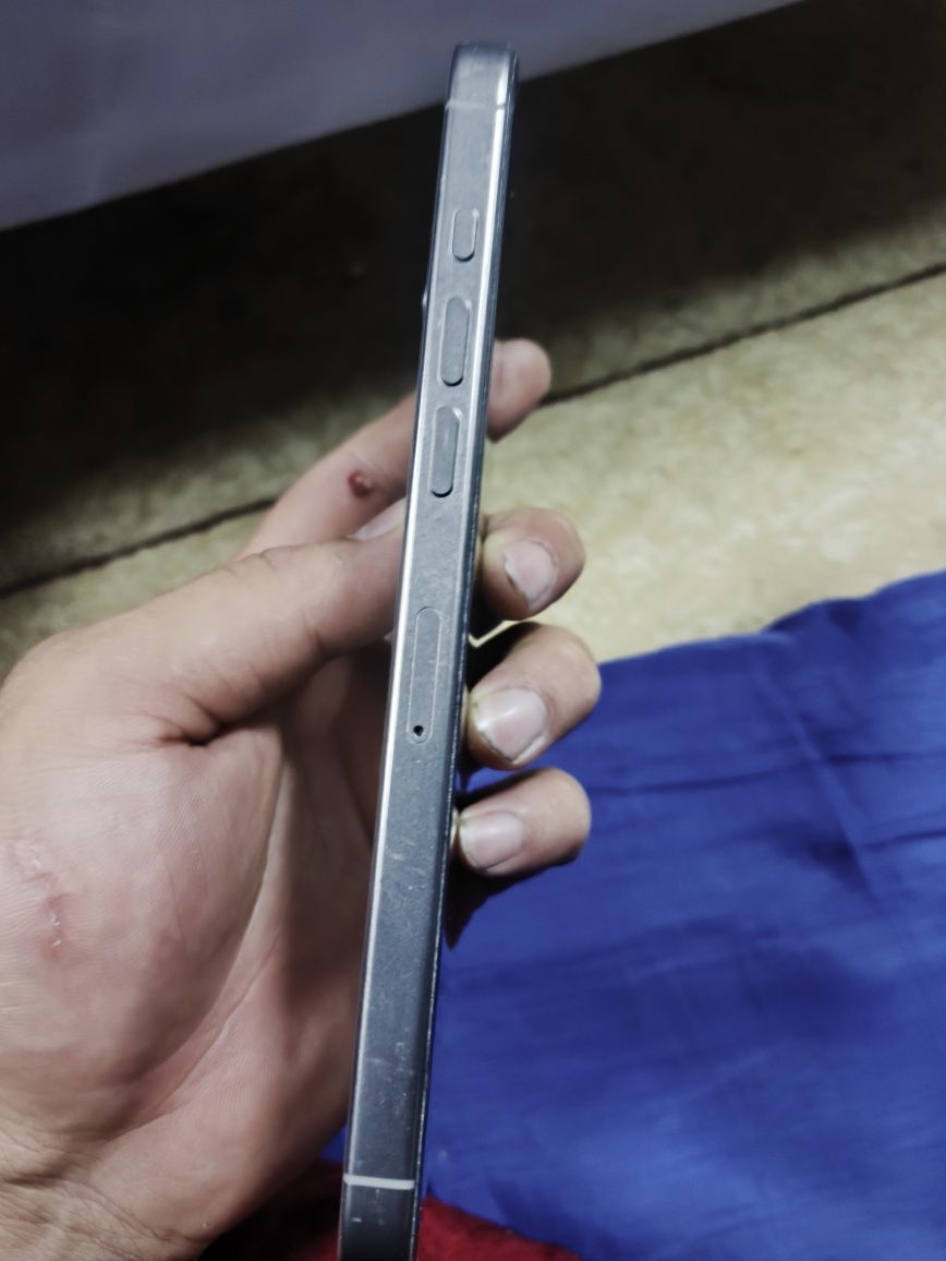 Продаётся iPhone 17 pro max 1TB