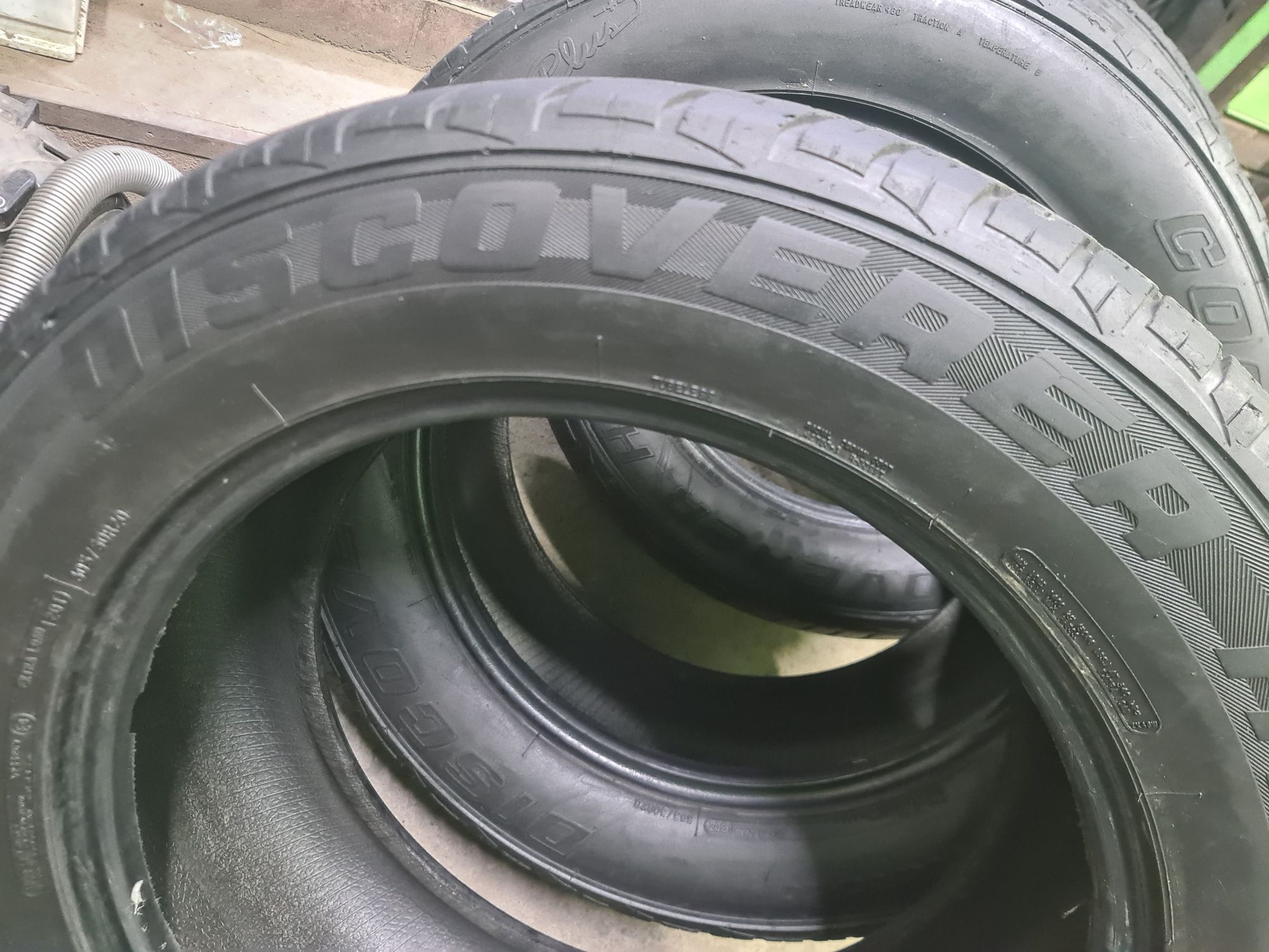 Продам шины 305/50/20