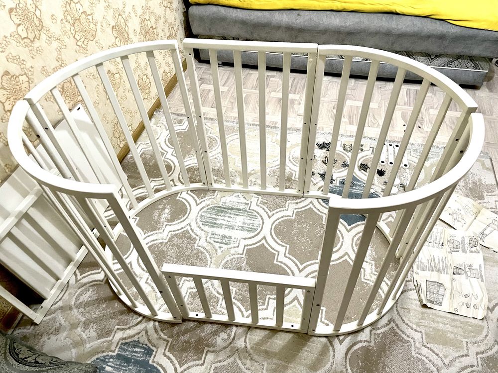 Срочно продам манеж 9в1