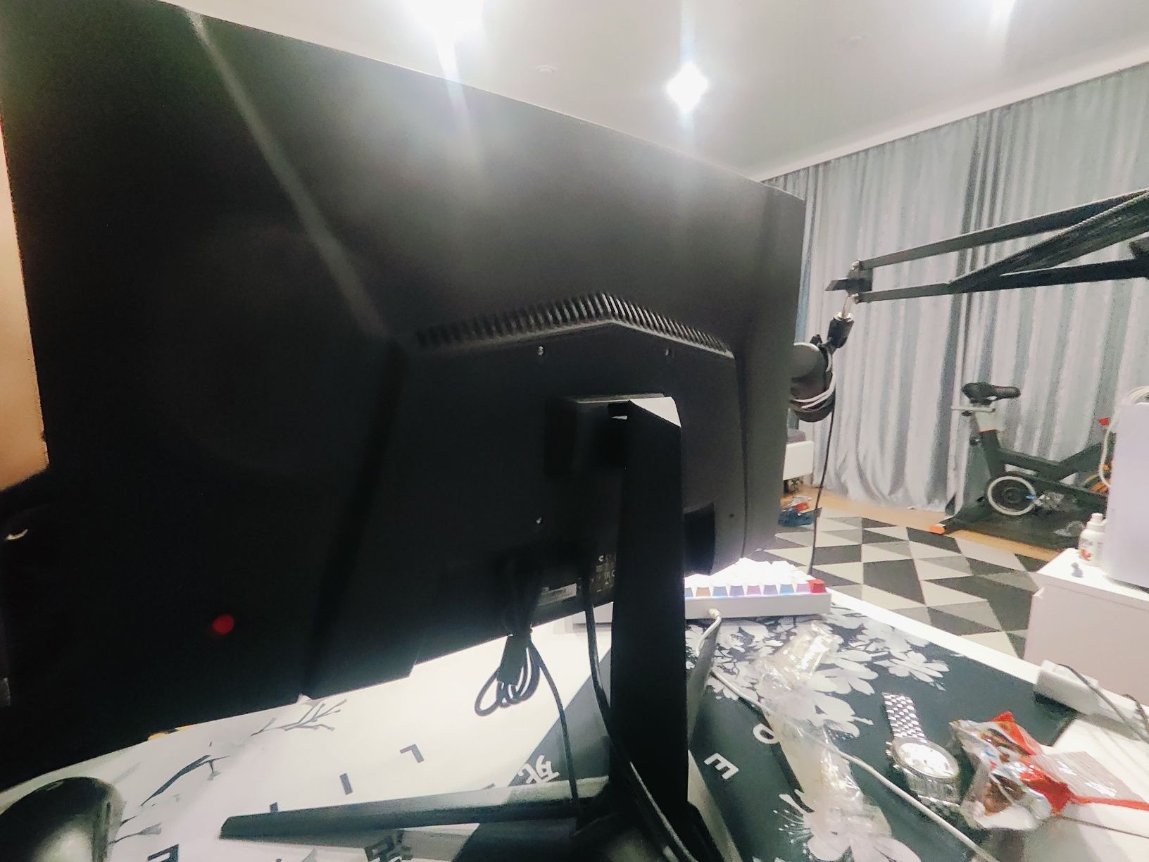 Продам монитор MSI