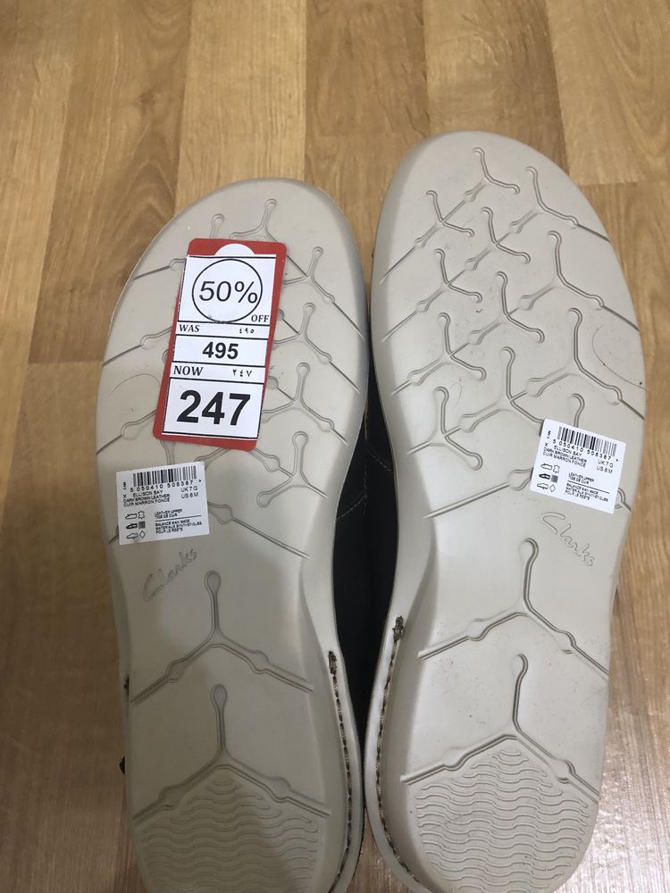 Продаю Clarks кожаные новые мужские сандалии