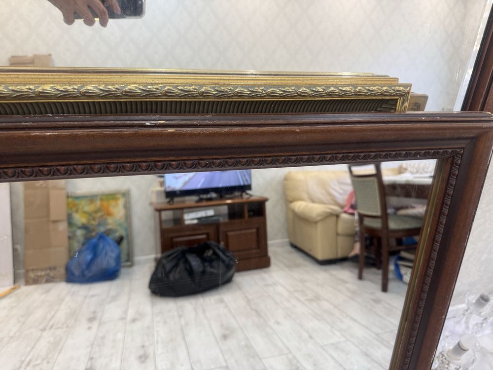 Зеркала разного размера. Натуральное дерево