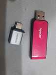 Продам USB флешку 64Гб с установочной виндой.