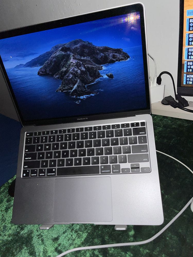 Macbook Air M1 2020