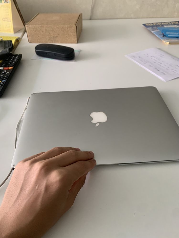 Macbook air 2011